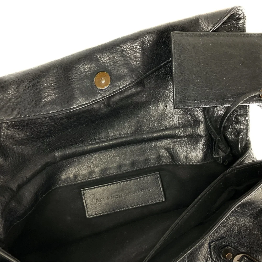 Balenciaga Black Classic Envelope Leather Clutch Bag - Picture 11 of 12